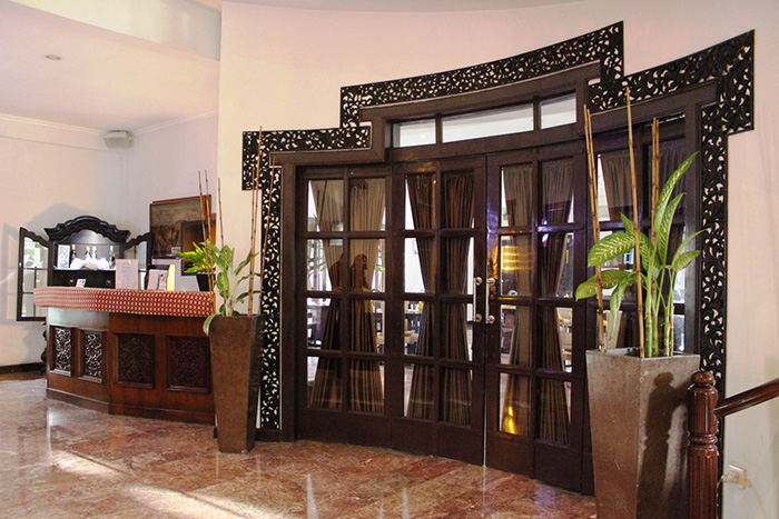 signature lounge