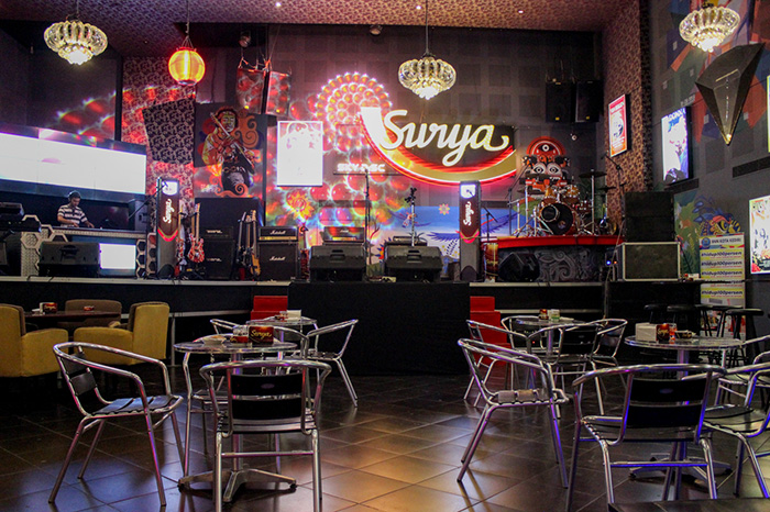 bar & bistro